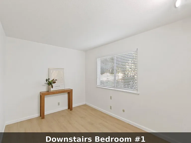 325 E 8th St #5 — Photo 19