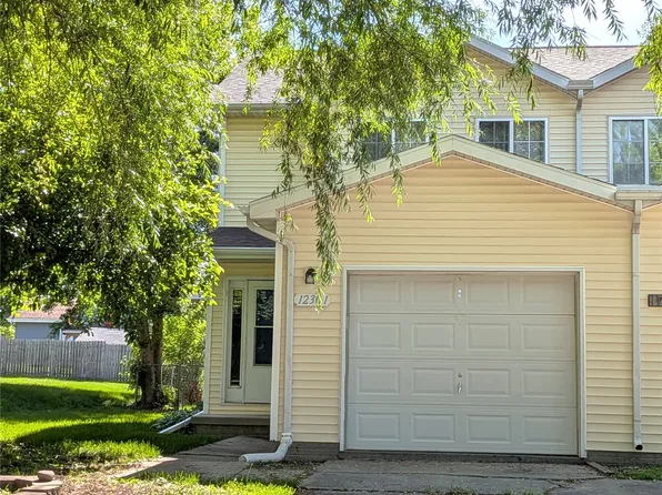 1230 Hardin Dr APT 1, Carlisle, IA 50047