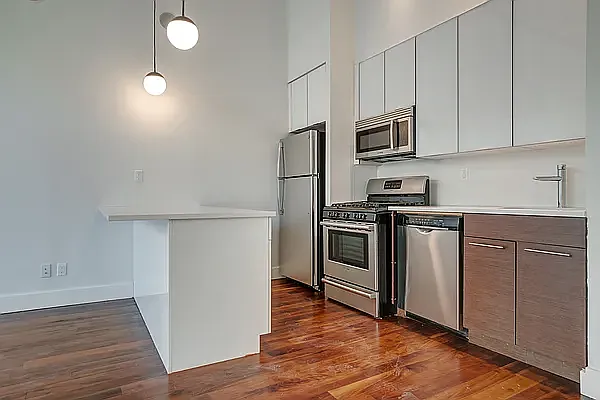 Rented by EXR | media 4