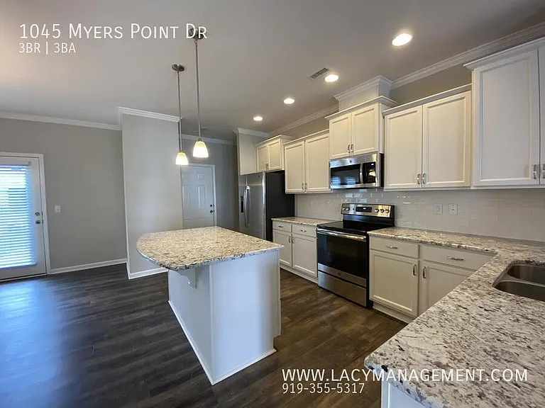 1045 Myers Point Dr — Photo 8