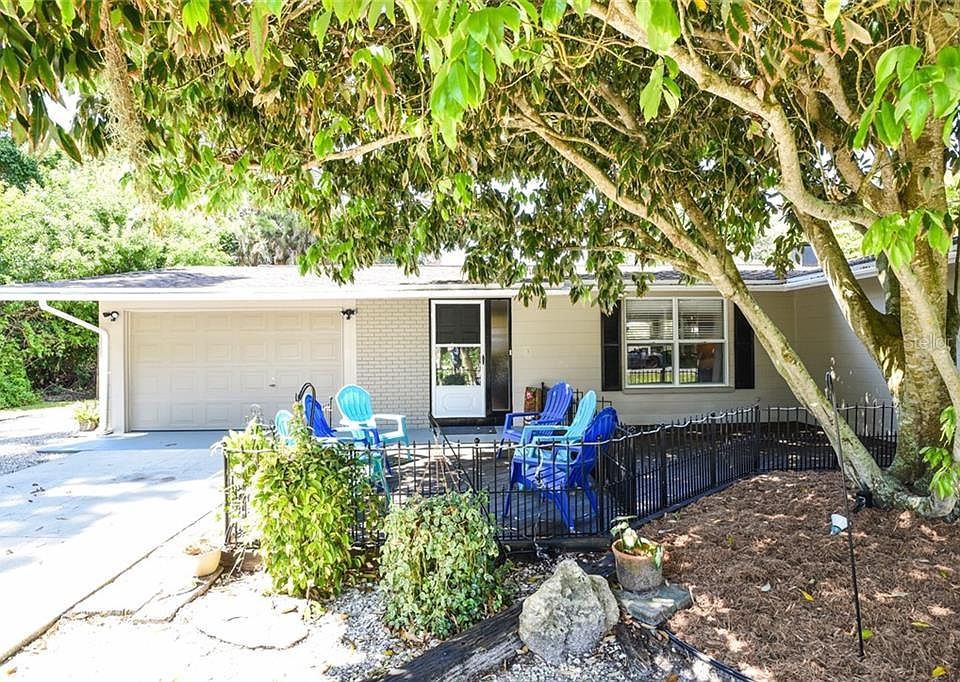 1st image of 320 Citrus Dr