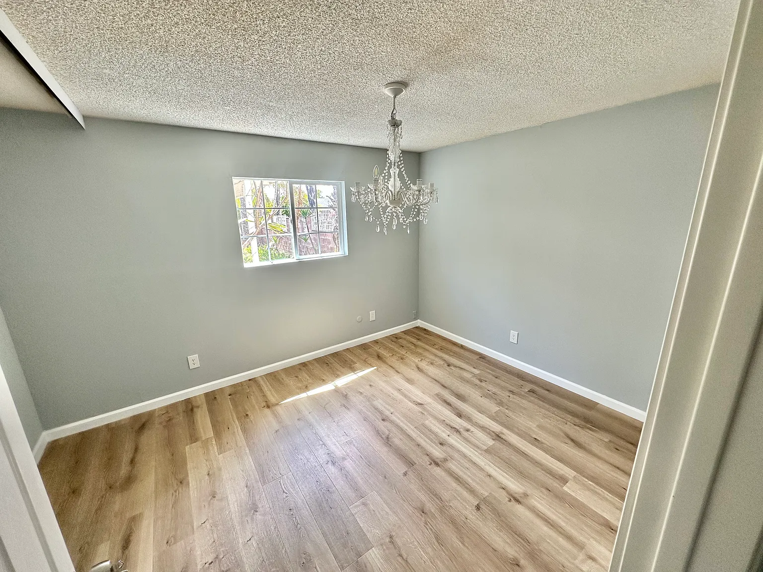 Haddon Avenue, Sun Valley — Photo 4