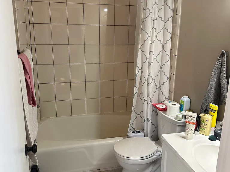 1719 N Hudson Ave #2R — Photo 6