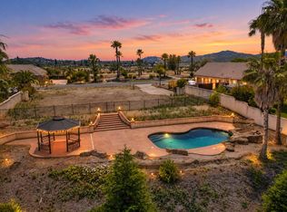 871 Santa Cruz Dr, Redding, CA 96003
