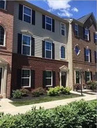 602 Pointe View Dr — Photo 2