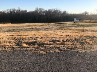 Gilbert Rd, Burkburnett, TX 76354