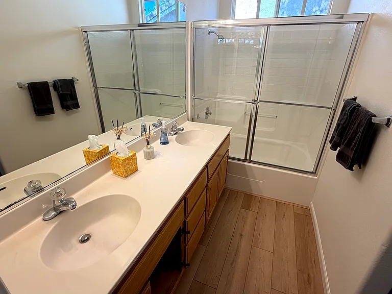 2117 Devonshire Dr — Photo 13