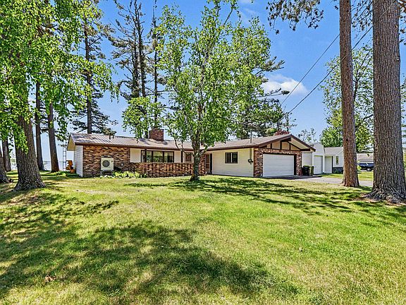 2nd image of 1203 Pinetum Ln