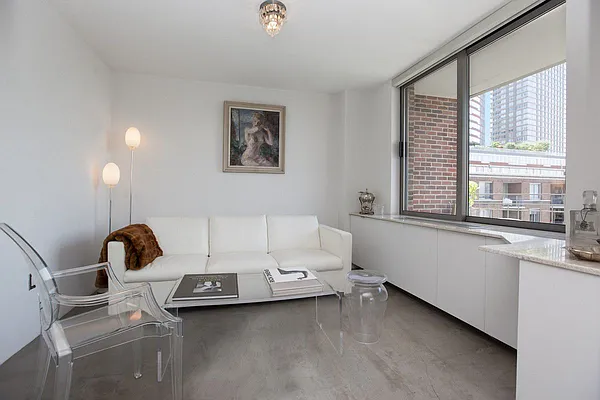 Sold by BSRG Realty | media 9