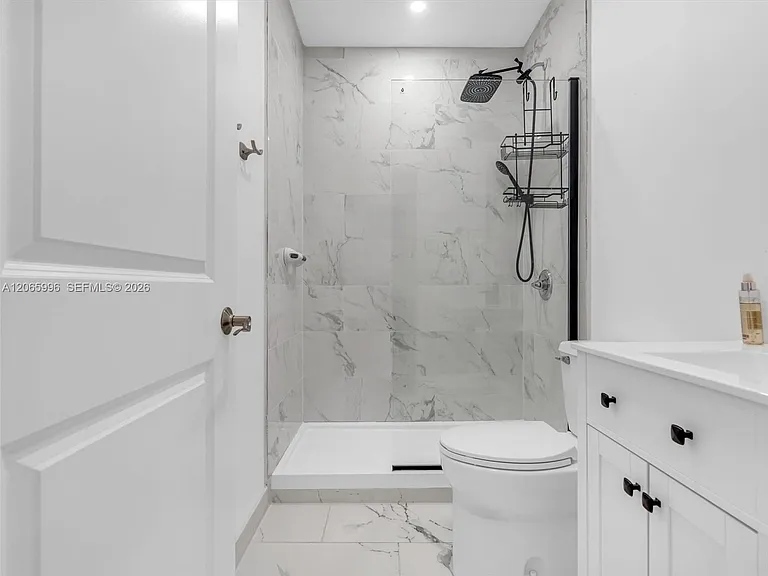 629 Spinnaker — Photo 15