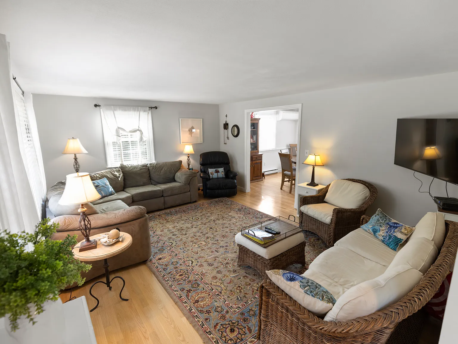 3 bed, 2.5 bath, 1792 sqft, $3,500 — Photo 4