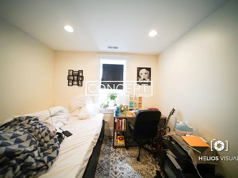 80 Linden St #1 — Photo 7