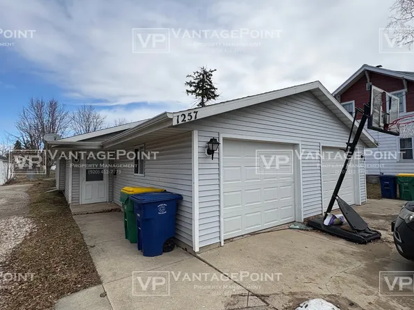 1257 Chicago St, Green Bay, WI 54301