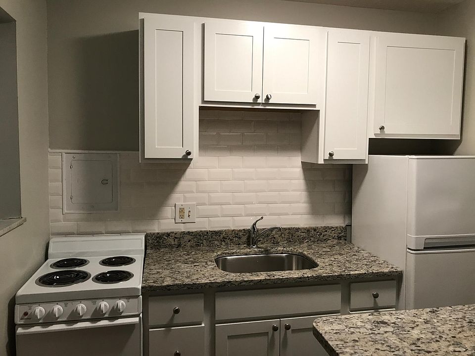 2nd image of 150 E 13th Ave APT A