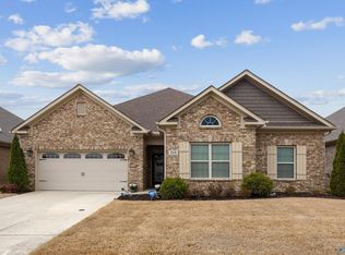 110 Summer Walk Ln, Harvest, AL 35749