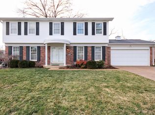 1879 Seven Pines Dr, Saint Louis, MO 63146