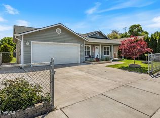 1011 N 2nd St, Yakima, WA