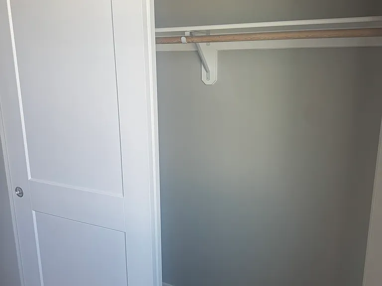 121 Poplar St — Photo 8