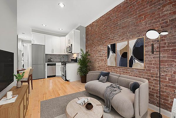 1st image of 452 Amsterdam Ave APT 2N