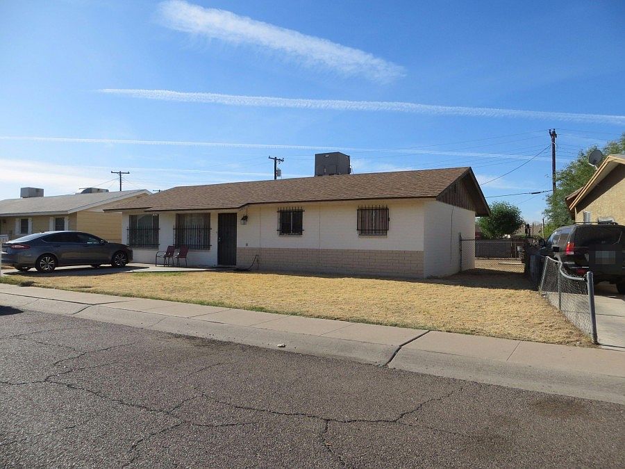2nd image of 1721 E Tamarisk Ave