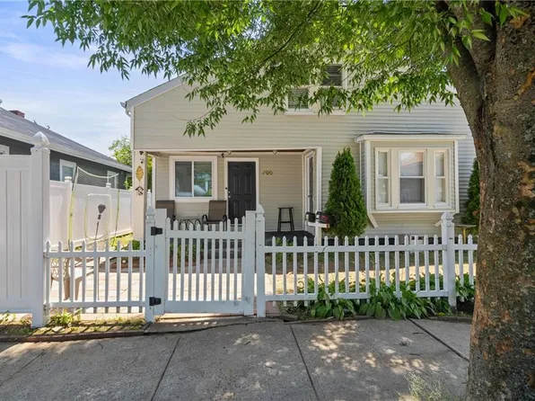 100 Babcock St, Providence, RI 02905