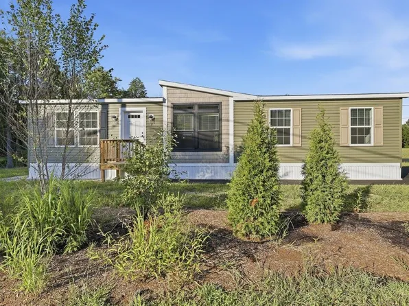 2 Balsam Circle, Tilton, NH 03276