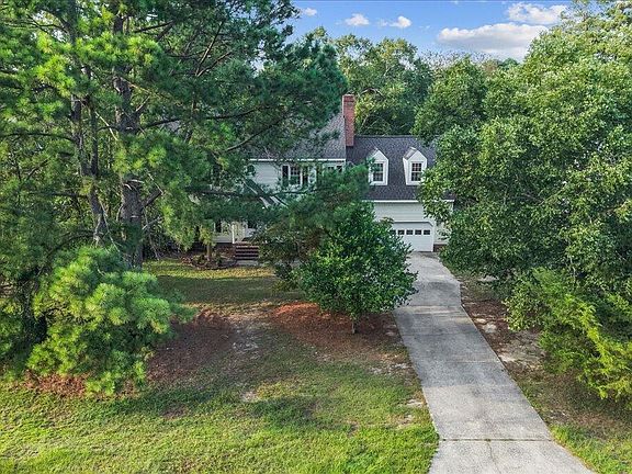 3rd image of 202 N Marion Drive
