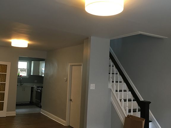 Open LR + DR w/wood floors