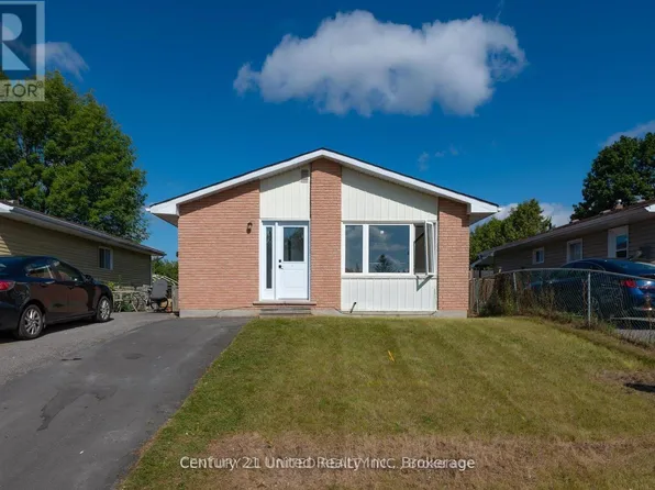 818 Orpington Rd #1, Peterborough, ON K9J 7X5