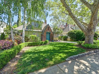 2945 27th St, Sacramento, CA, 95818