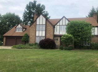 1751 Turnberry Cir NW, Canton, OH 44708