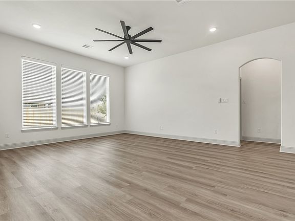 5th image of 5955 Eldora Dr