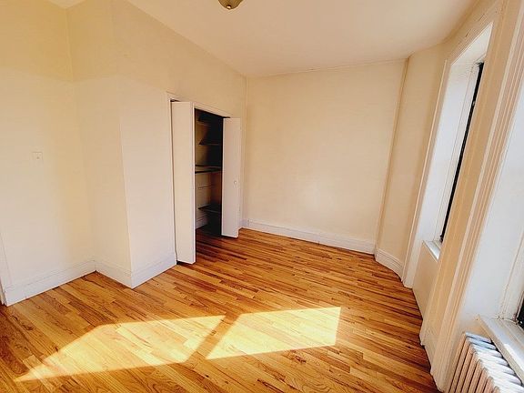 5th image of 621 Metropolitan Ave #9