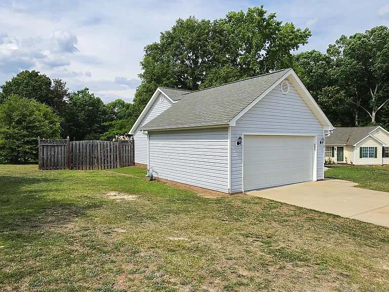 3 Lawrence Ward Ct — Photo 35
