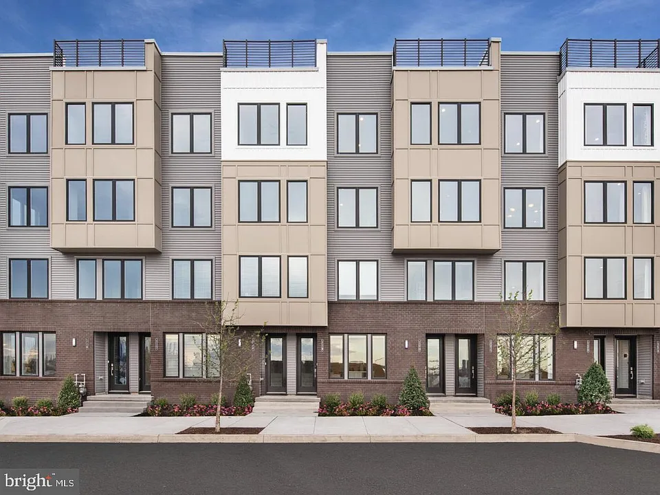 3001 City View Walk #201
