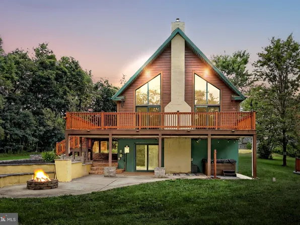 85 Rooster Ln, Manchester, PA 17345