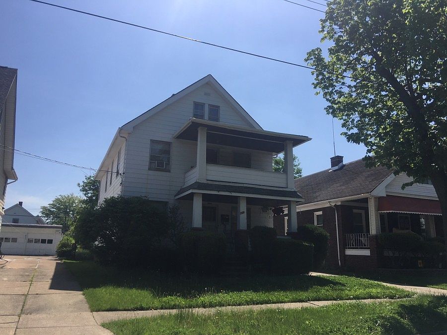 2nd image of 709 E 160th St