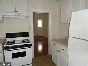 14 E Madison Ave #2 — Photo 7