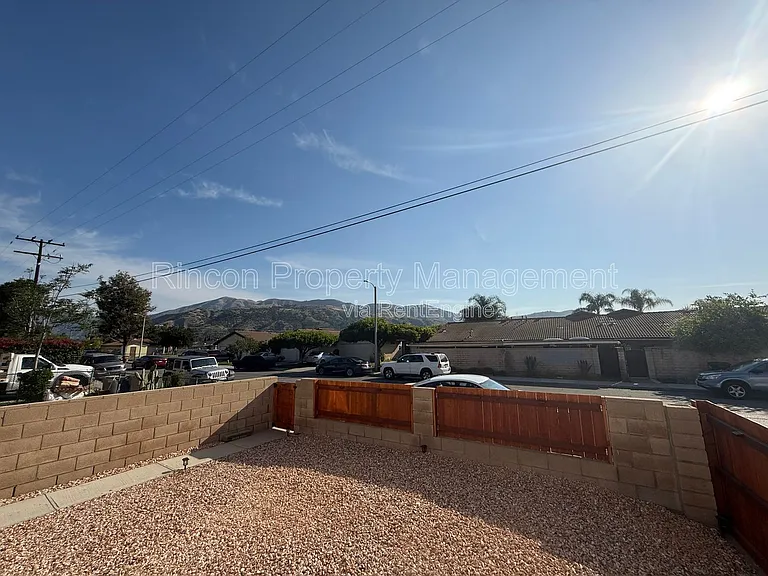 607 Lemon Way #B — Photo 27