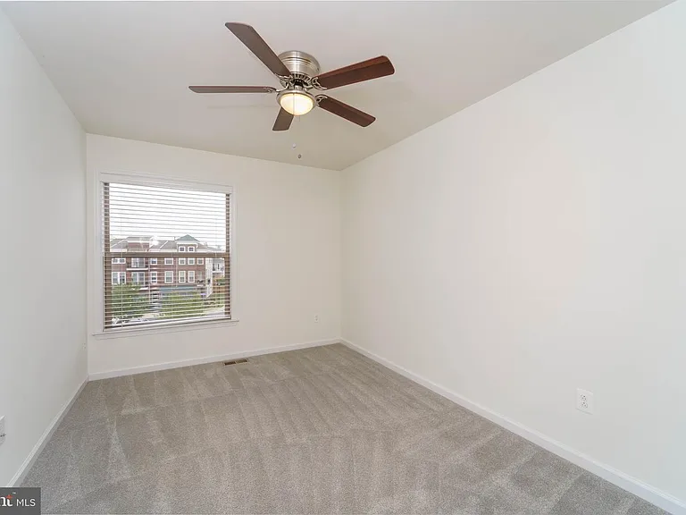 23503 Adagio Ter — Photo 34