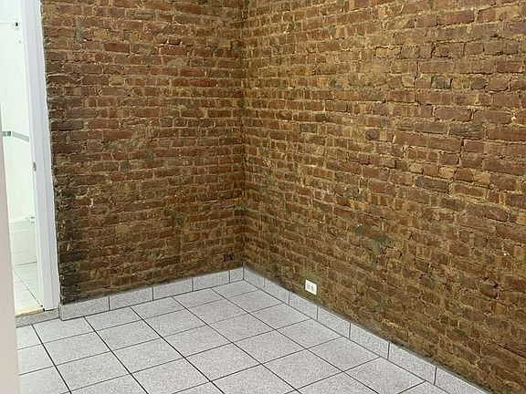 3rd image of 1136 44th Dr APT 2