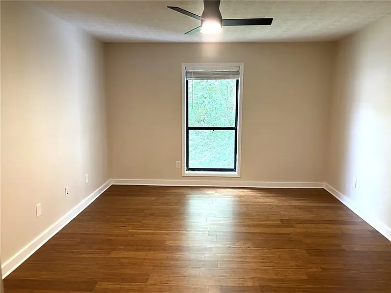 504 Wynnes Ridge Cir SE — Photo 13