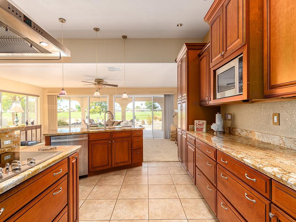 1st image of 10822 W Palmeras Dr