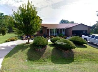 3901 Orchard View Ave, Rochester Hills, MI 48307