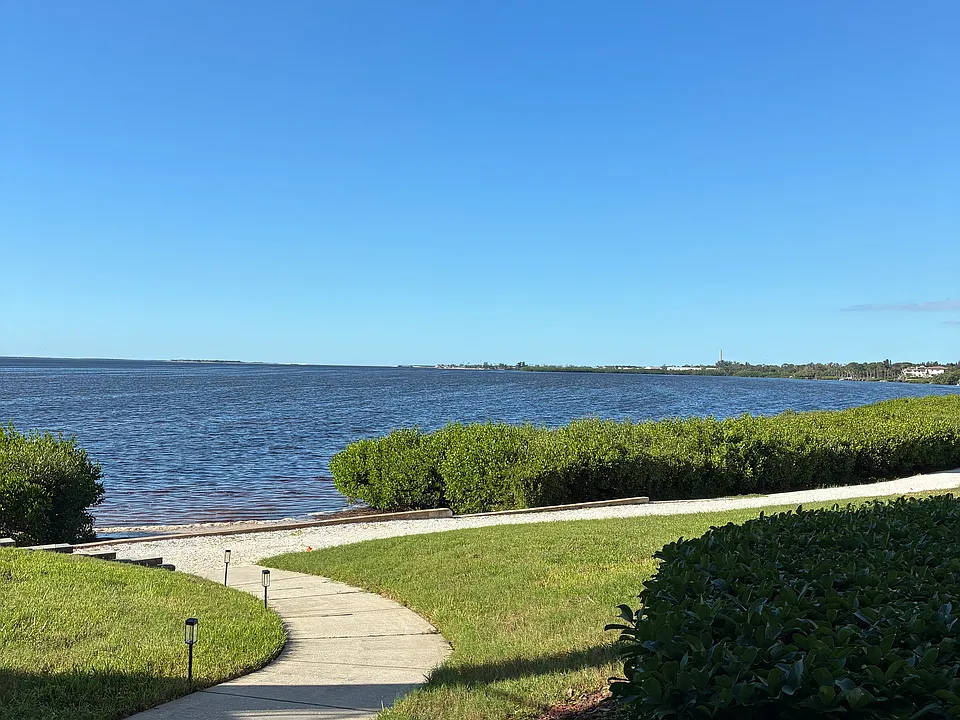 401 Mariner Dr #401