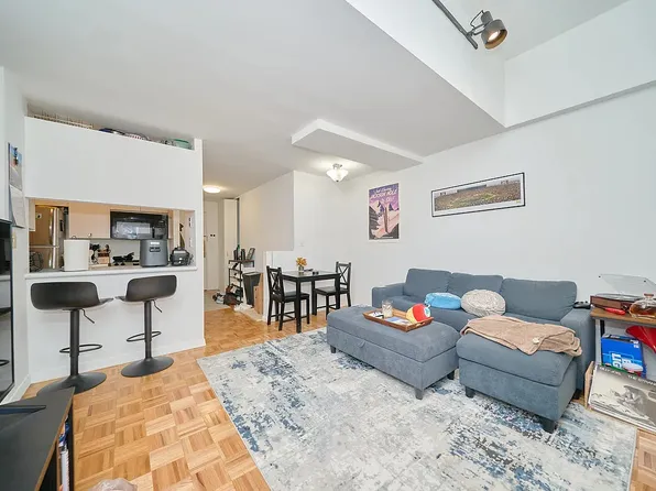 159 East 30th Street image 1 of 5