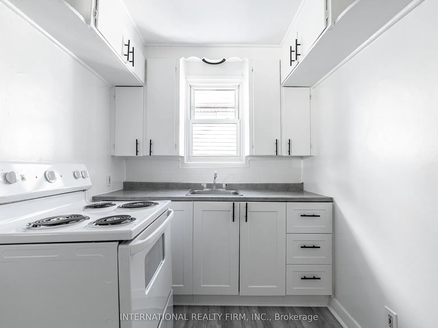 1 bed, $1,037 — Photo 1