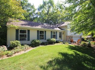3720 S Cari Adam Dr, New Berlin, WI 53146