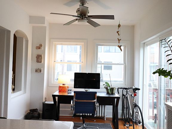 SUN ROOM/OFFICE