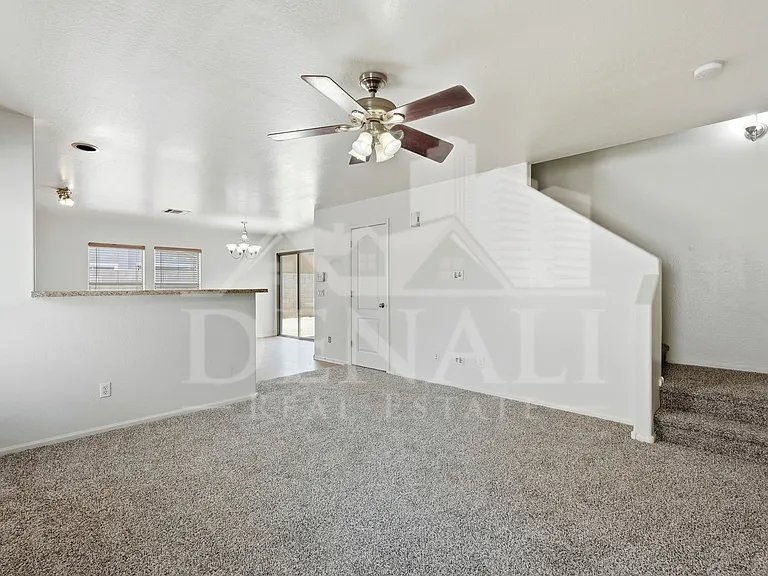 4923 N 108th Dr — Photo 4